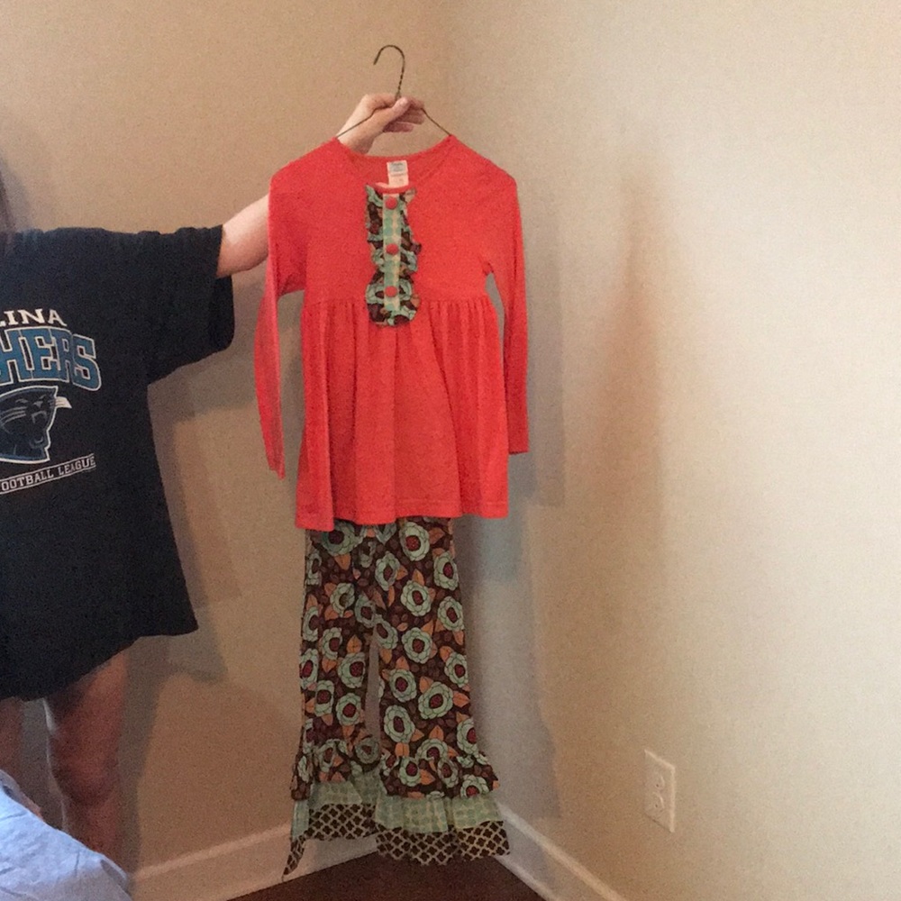 Girl’s outfit